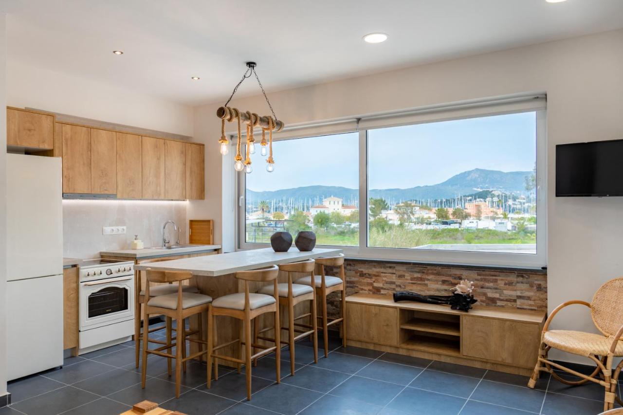 Konstantino'S Corfu Marina View Apartment Контокалі Екстер'єр фото